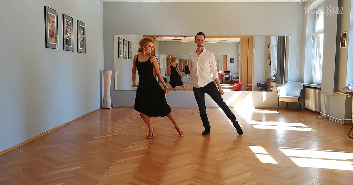Elegant Couple Creates Flawless Dance Routine to Frank Sinatra's 'Fly Me to the Moon.'