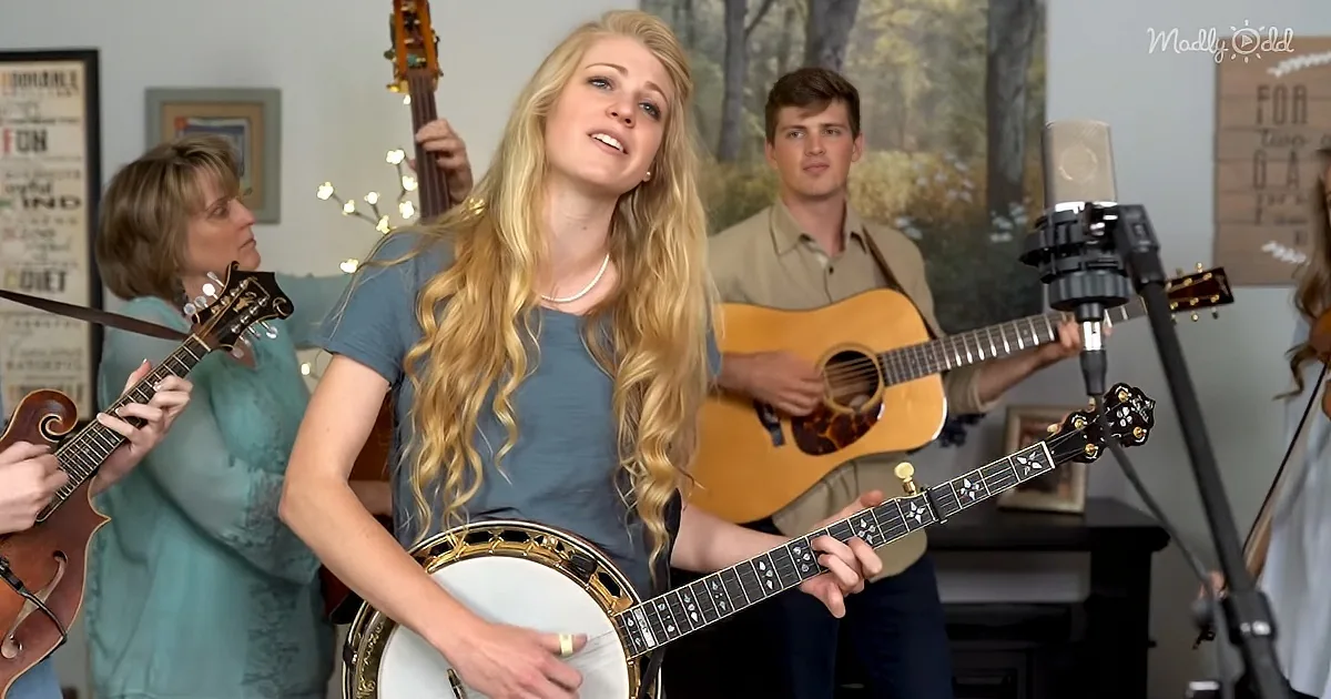 6-Member Family Band's Simply Sweet Rendition of 'Jolene' Will Tug at Your Heartstrings