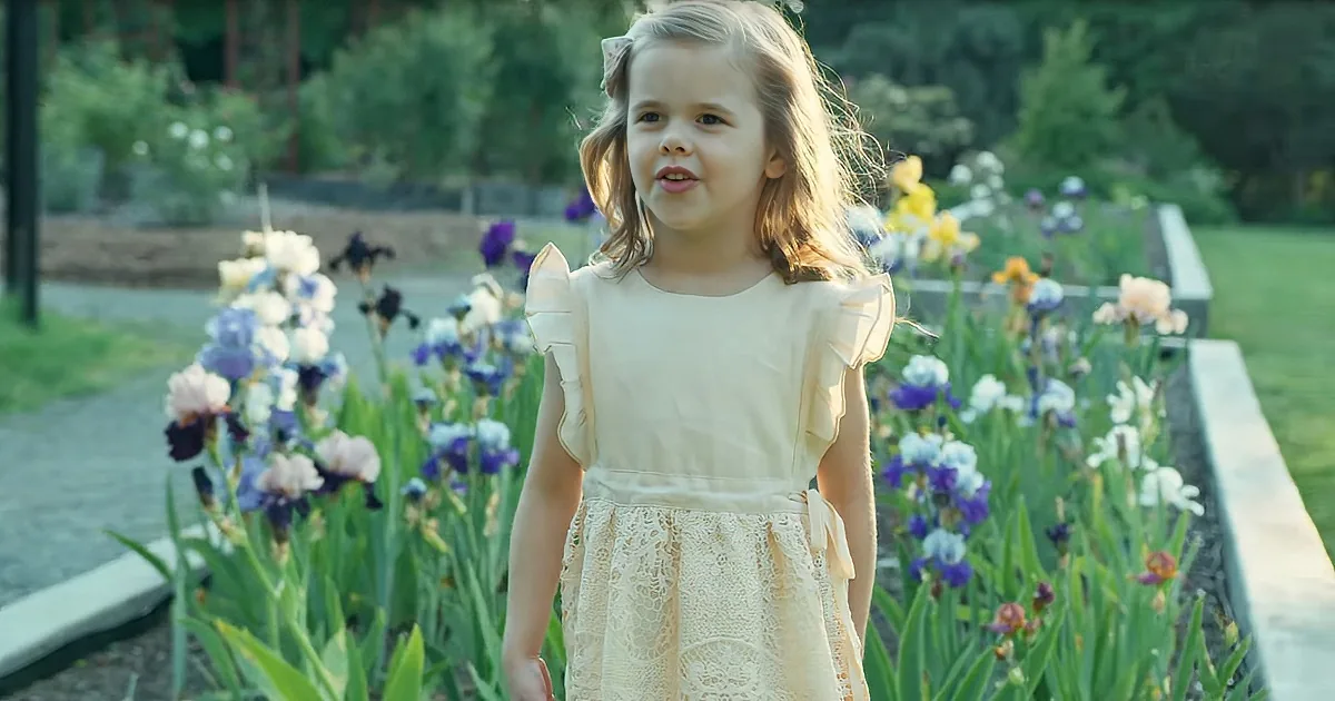 Classic Worship Song Gets Adorable Twist When 6-Year-Old Girl Sings 'Consider the Lilies'