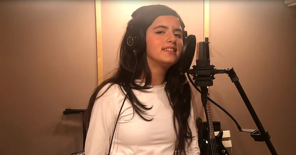 Viral Voice Angelina Jordan Sings Stunning Rendition of 'I Have Nothing' by Whitney Houston