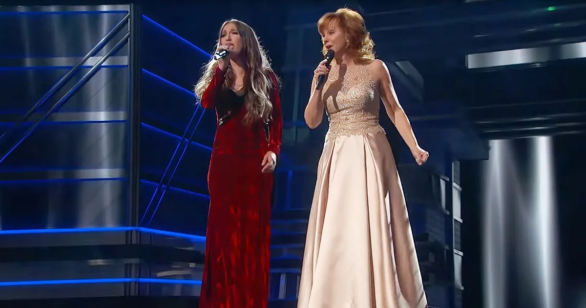 Country Superstar Reba McEntire Joins Lauren Daigle on Stage for ''Back to God'' Performance