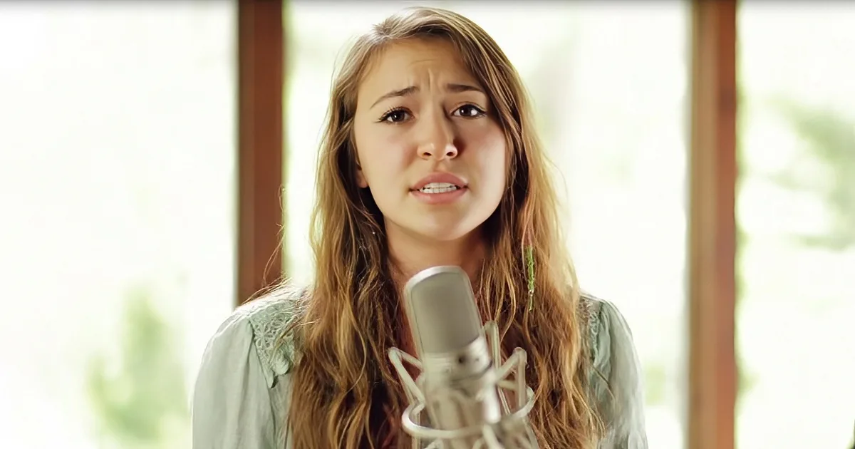 Christian Music Superstar Lauren Daigle Performs Breathtaking Rendition of 'Trust in You'
