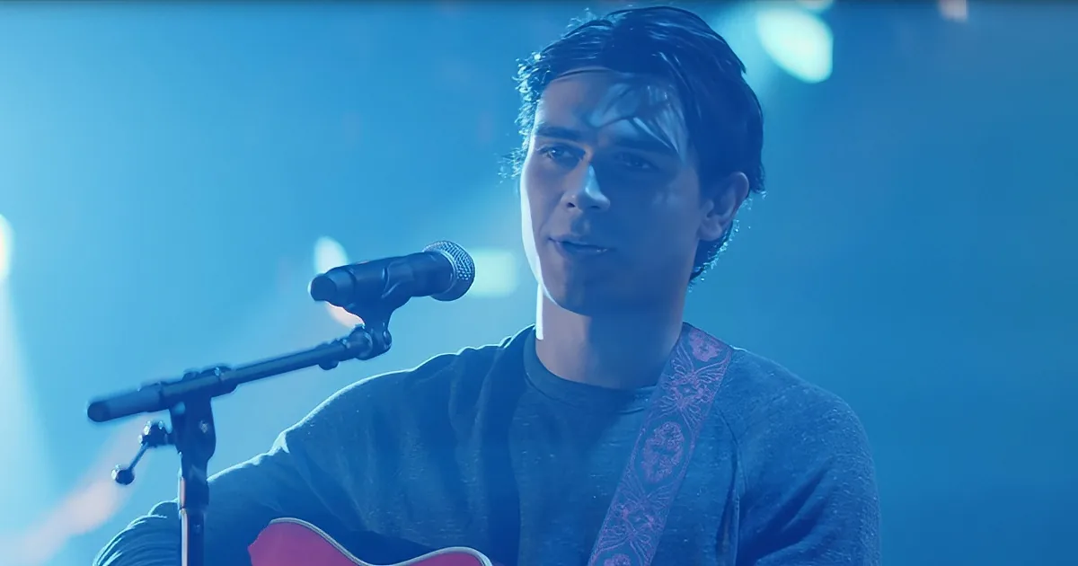 Christian Music Superstar Jeremy Camp Releases Moving Video for 'I Still Believe'