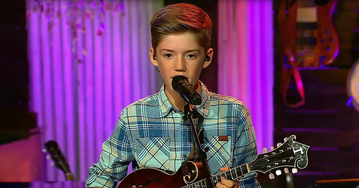 Extremely Talented Family Sings One of Our Favorite Hymns and We're Speechless