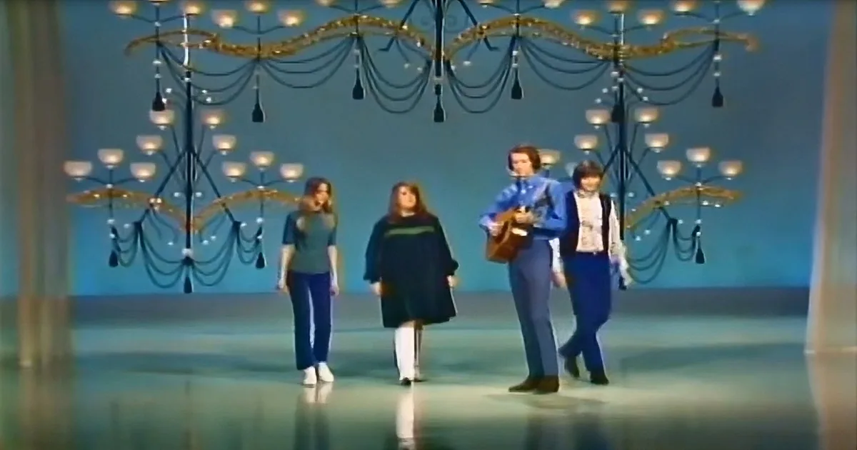 The Mamas and the Papas Perform Haunting 1965 Rendition of 'California Dreamin''