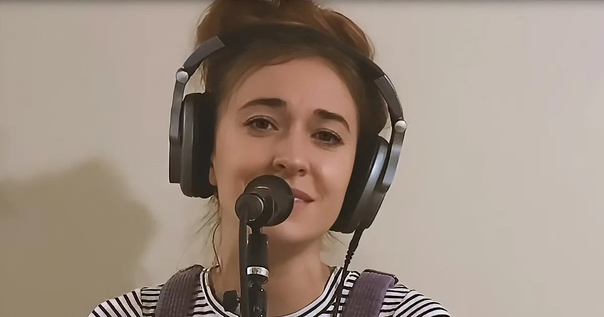 Lauren Daigle Singing 'Power to Redeem' From Home Will Give You Shivers