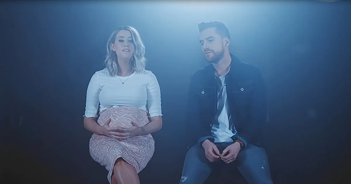 Husband and Wife Worship Team Will Leave You Speechless With Spellbinding Hymn