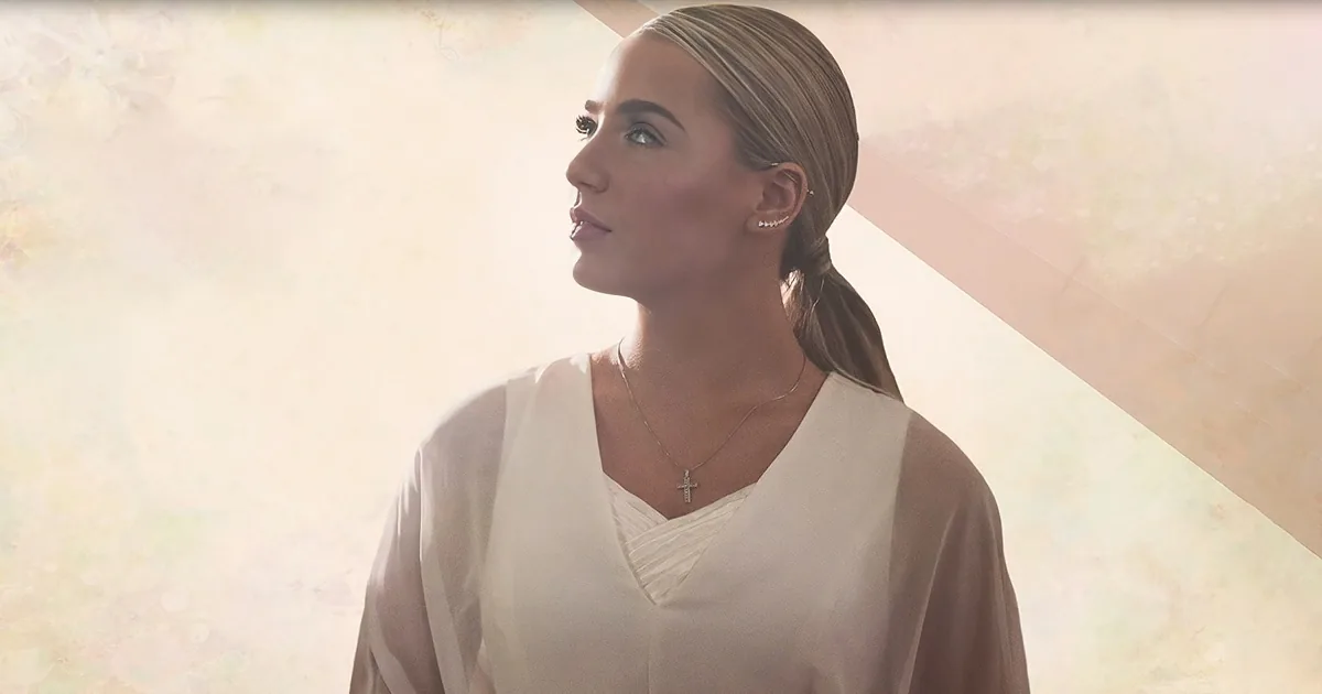 20-Year-Old ''Idol'' Favorite Joins Renowned Worship Duo for Mind-Blowing Collab