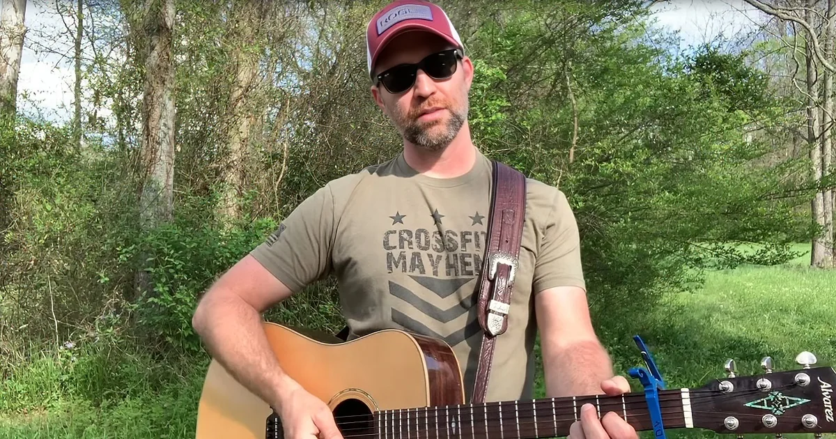 Josh Turner Sings Emotional Hank Williams Cover From Home
