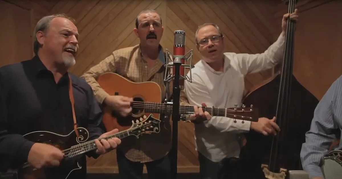Bluegrass Musician Plays Groundbreaking Cover of 'Rocket Man'