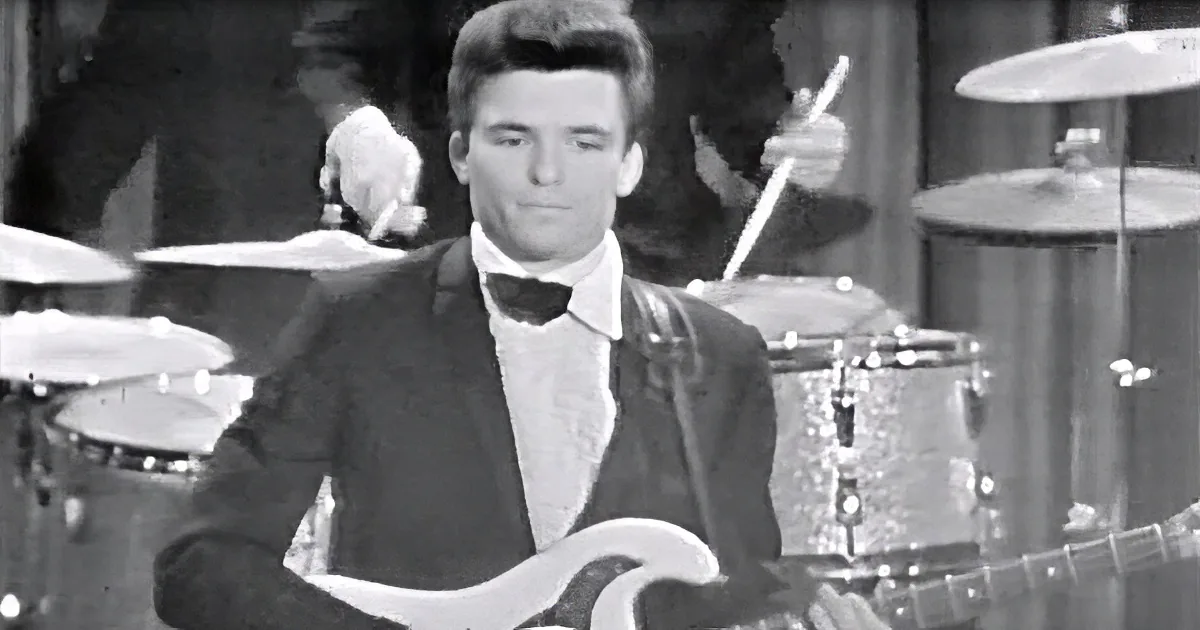60s Instrumental Masterpiece ''Apache'' on Belgian TV Is Incredibly Nostalgic