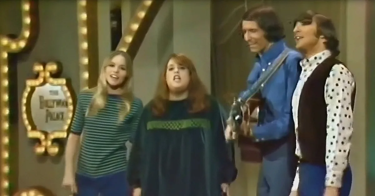 The Mamas and the Papas Perform Hauntingly Beautiful 1965 Rendition of 'California Dreamin''