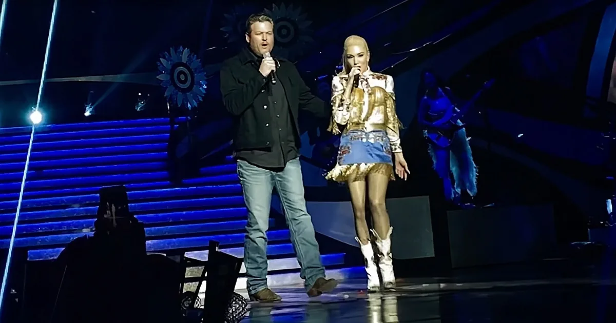Blake Shelton Adorably Surprises Sweetheart Gwen Stefani on Stage