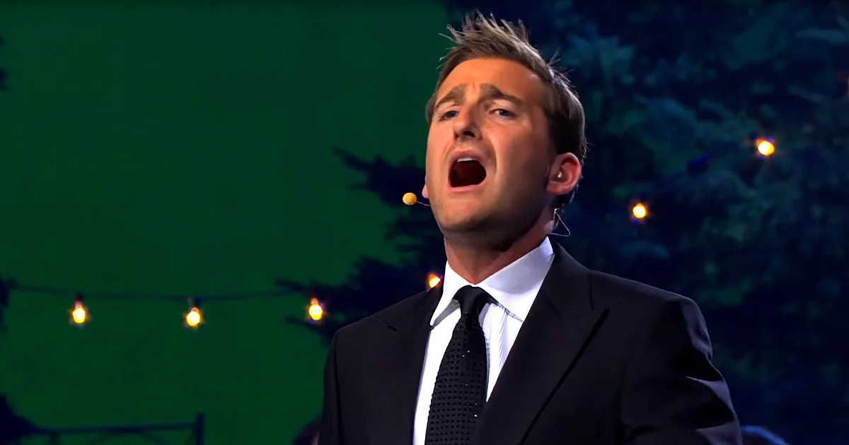 Passionate Rendition of 'You Raise Me Up' by Musical Sensation Celtic Thunder