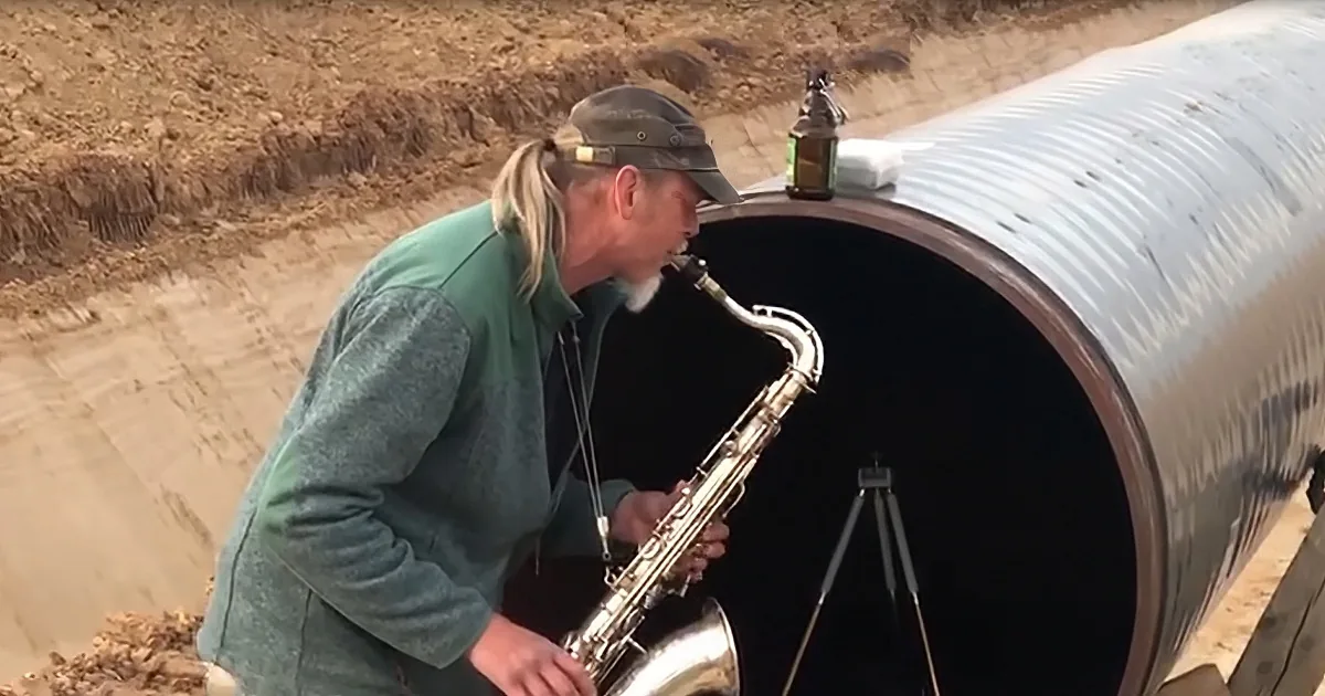 Spectacular Solo-Duet of 'Pipeline Funk' Will Have You Begging for More