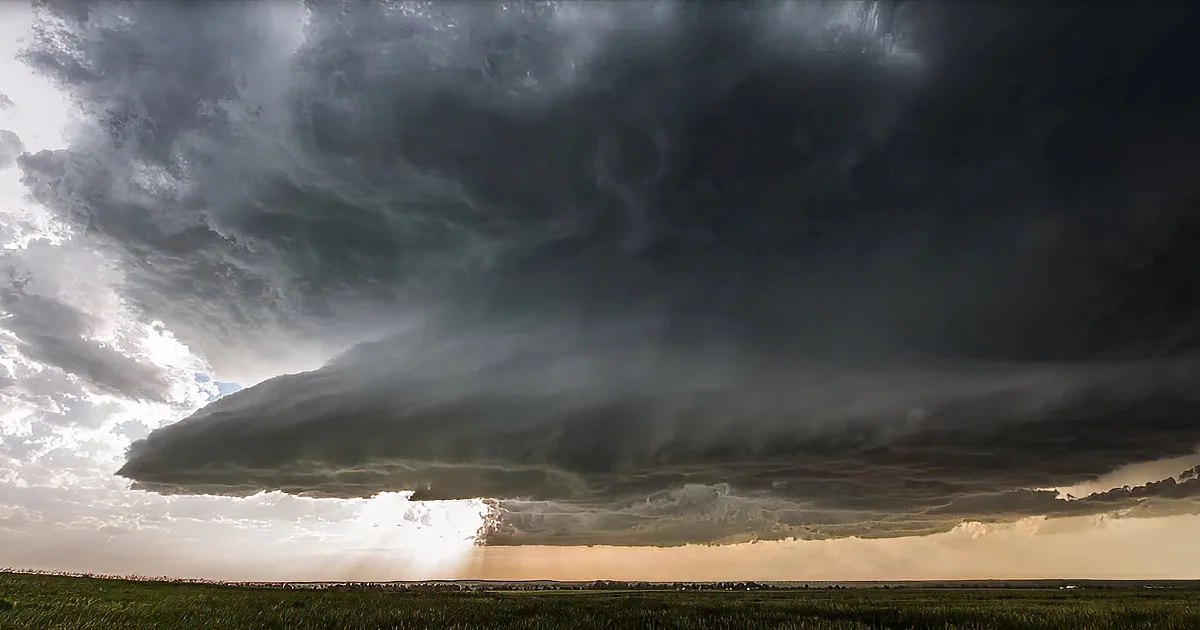 Nature Goes Rogue in Hypnotic Storm Time-Lapse Footage