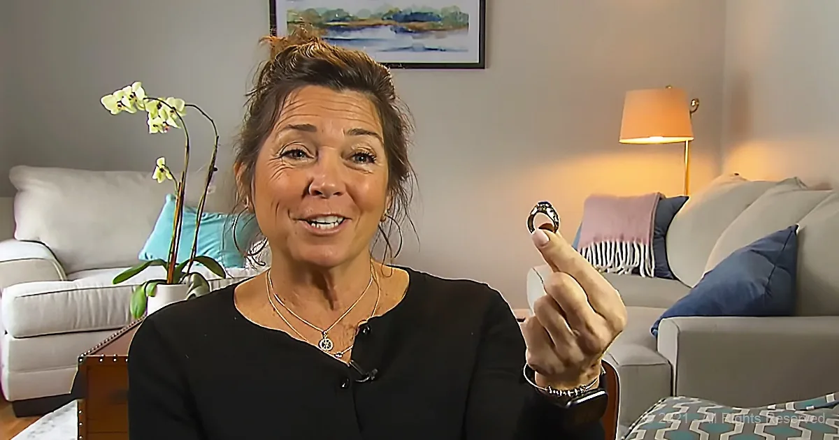 A True 'P.S. I Love You' Moment as Widow Receives Husbands Lost Class Ring