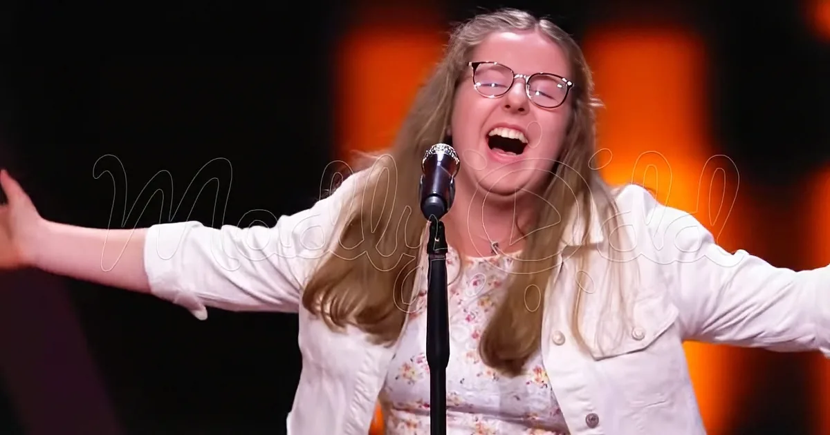 Charming 15-Year-Old Moves the Voice Audience by Singing 'Hopelessly Devoted to You'