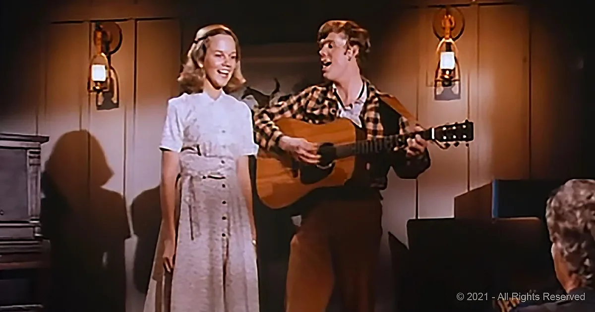 The Waltons Sing a Breathtaking Duet of 'I'll Fly Away'