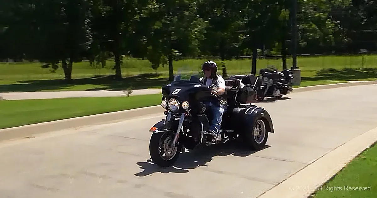 Bikers Bring Marine's Remains Home When They Learn They'll Be Shipped via Fedex