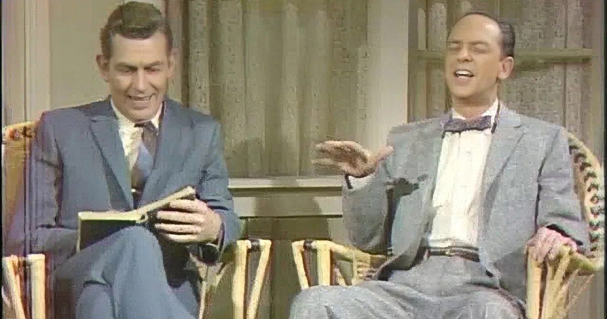 Walk Down to the Fillin'' Station With Andy and Barney for a Bottle of Pop