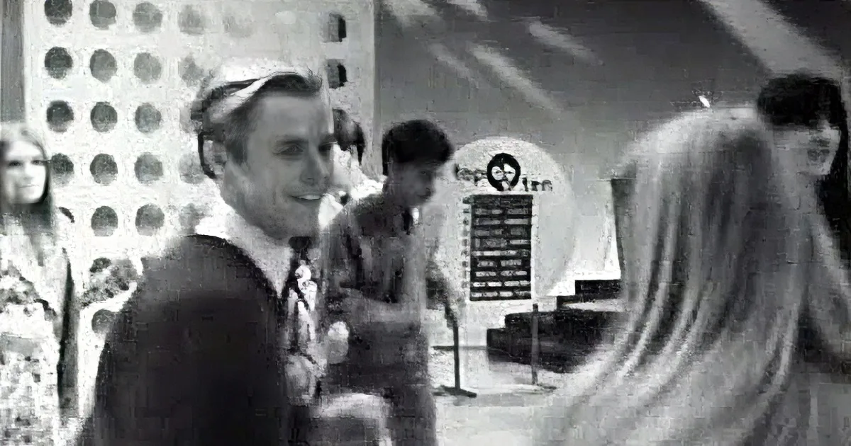 Teens Cut a Rug on American Bandstand