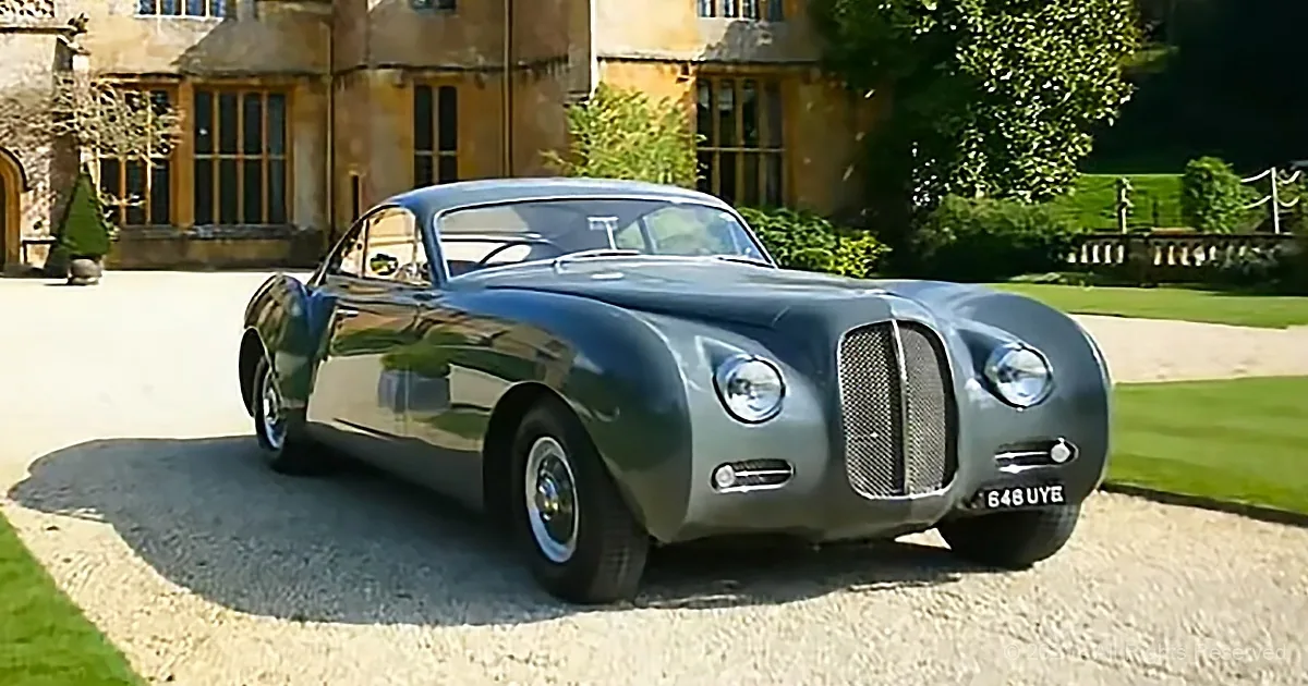 Fall in Love With 1950s Cars and Music