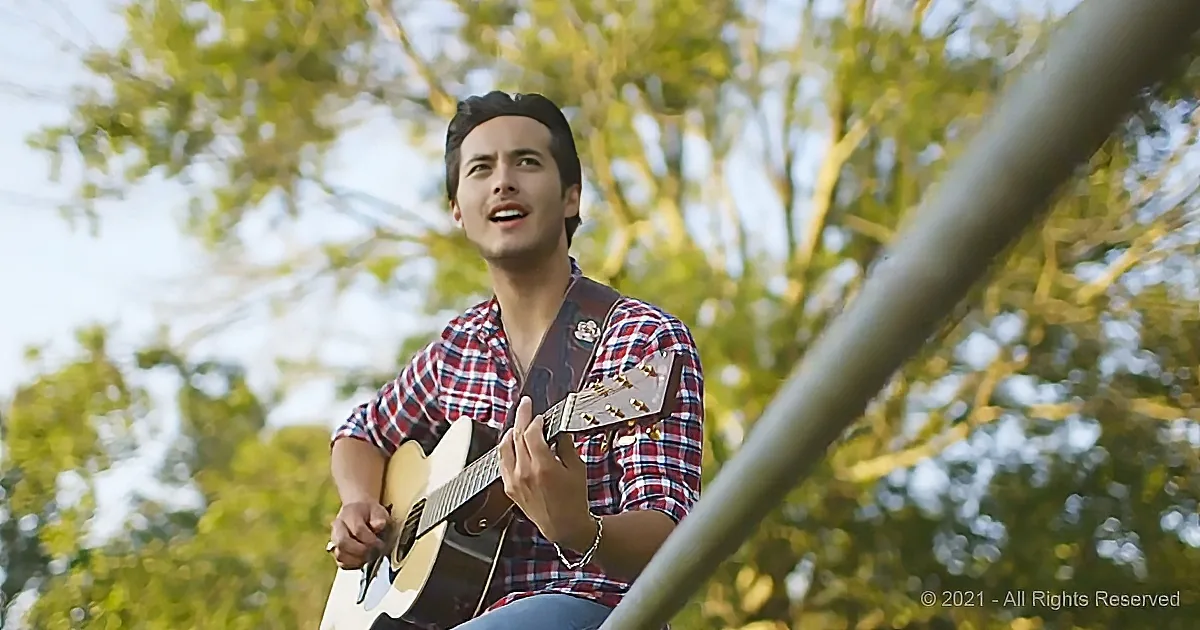 American Idol Celebrates Small Towns With Hit Song