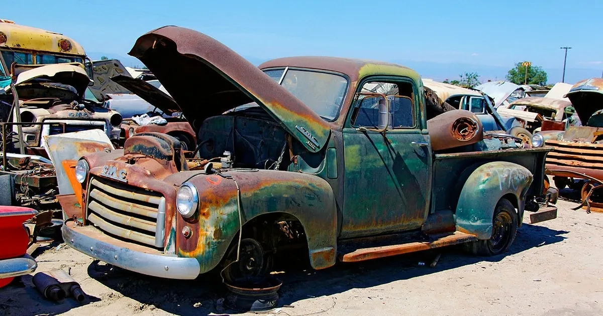 Mechanic Brings 1950 Gmc Truck Back to Life