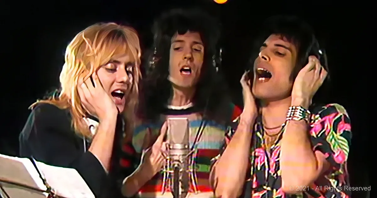 Queen Performs Awe Inspiring ''Somebody to Love''