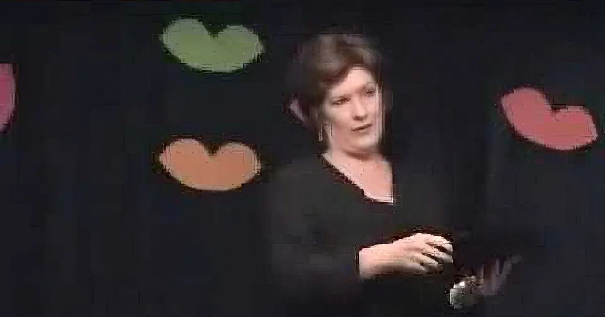 Woman Pulls off Funniest Act for Her High School Reunion