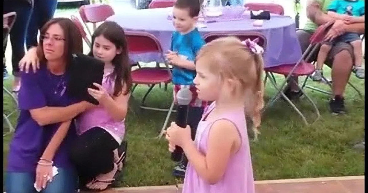 Little Girl Sings 'I'm Gonna Love You Through It' to Mom Crushing Cancer