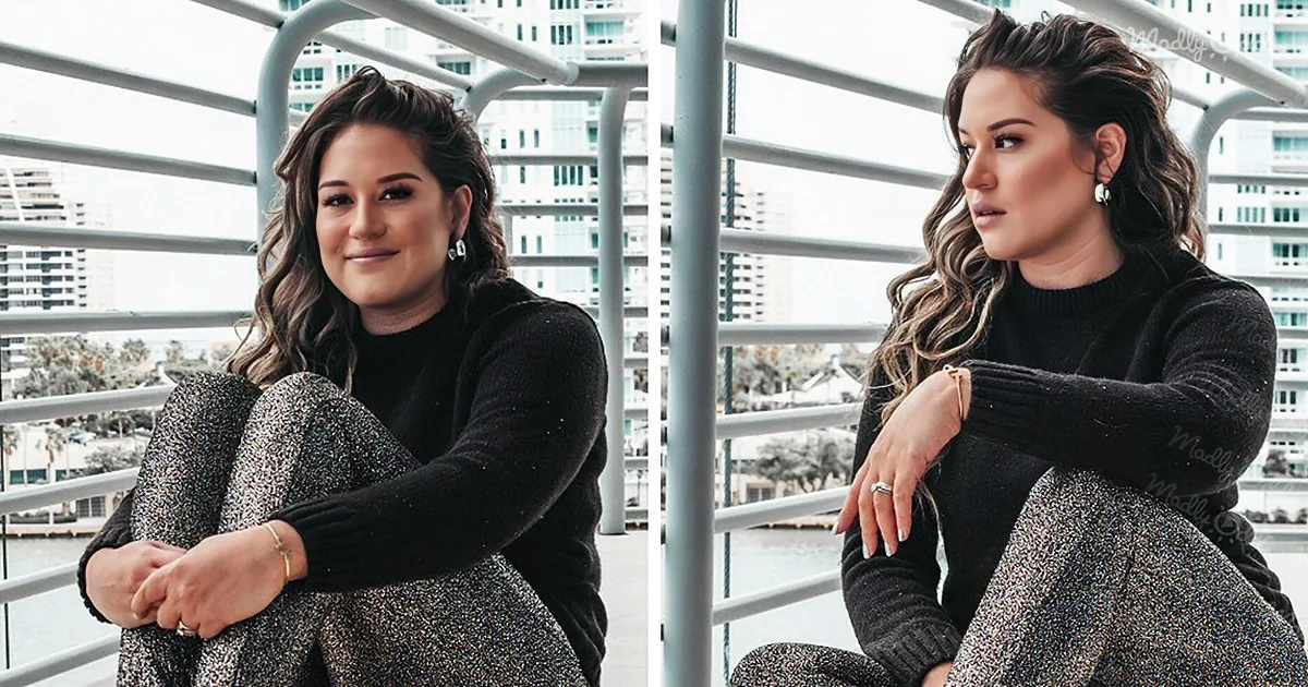 Influencer Shows How to Pose for the Camera to Look Like a Model