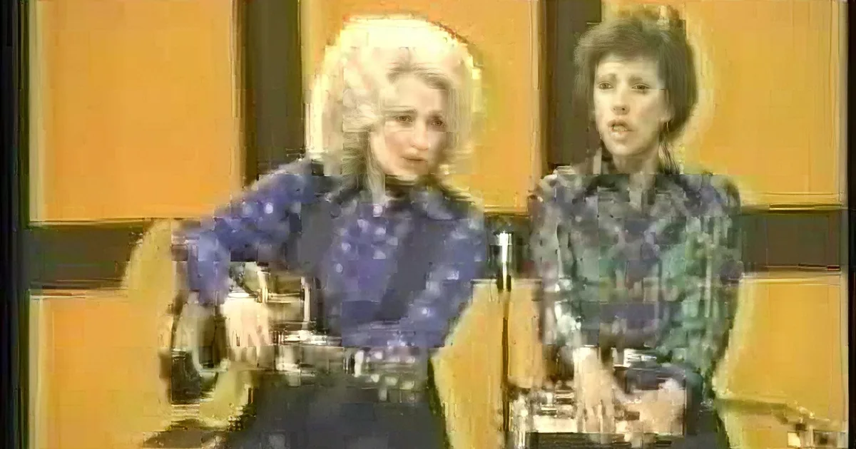 Carol Burnett and Dolly Parton Leave the Audience Rolling With Laughter