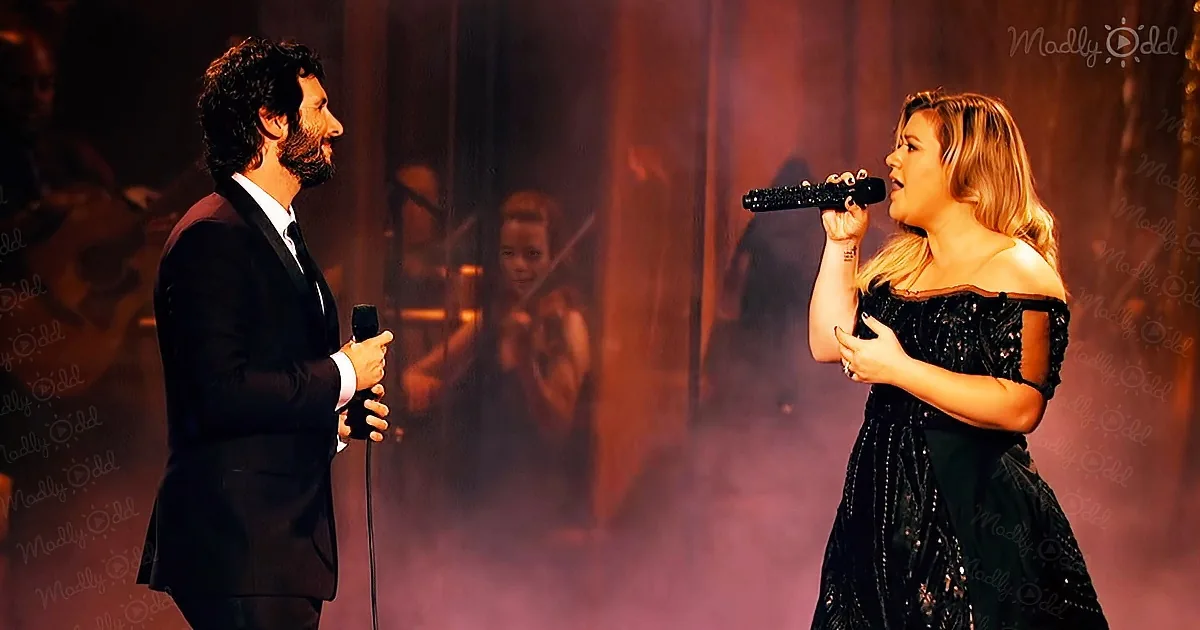 Josh Groban and Kelly Clarkson ‘All I Ask of You’