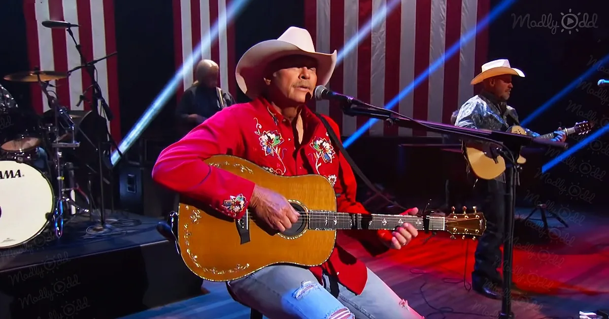 Alan Jackson ‘America The Beautiful’
