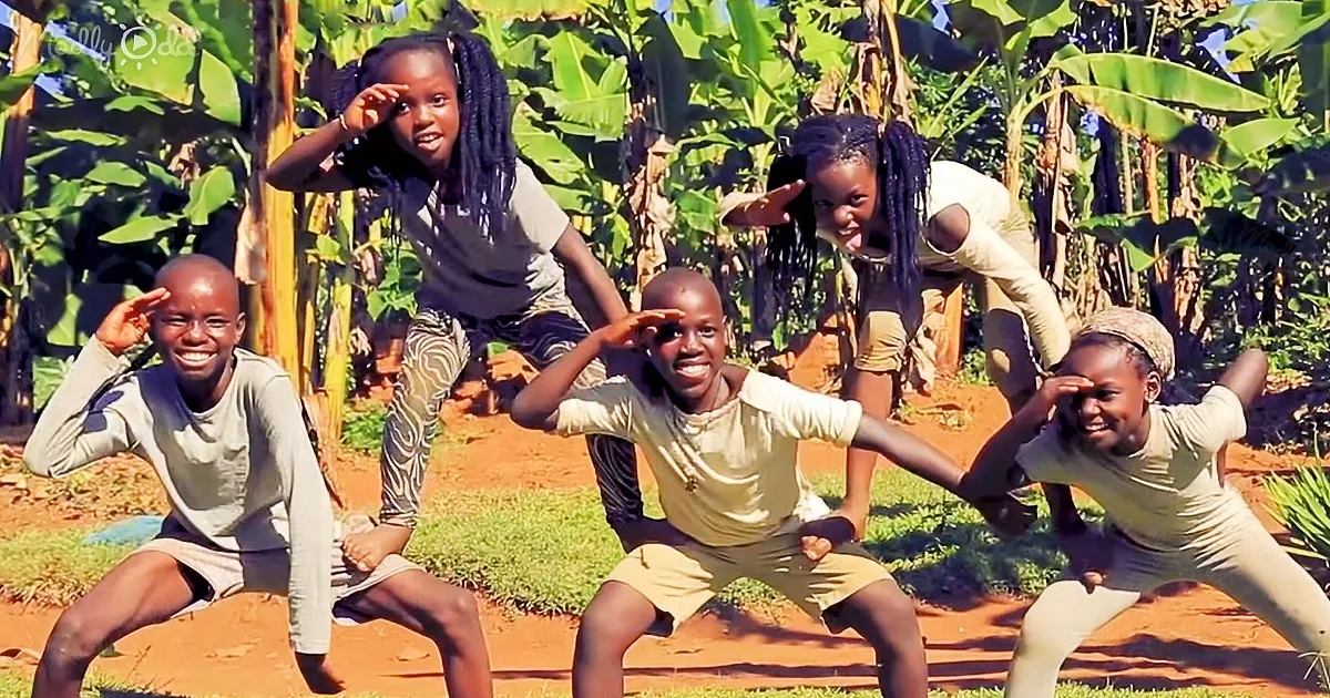 African children's dance group the Masaka Kids Africana