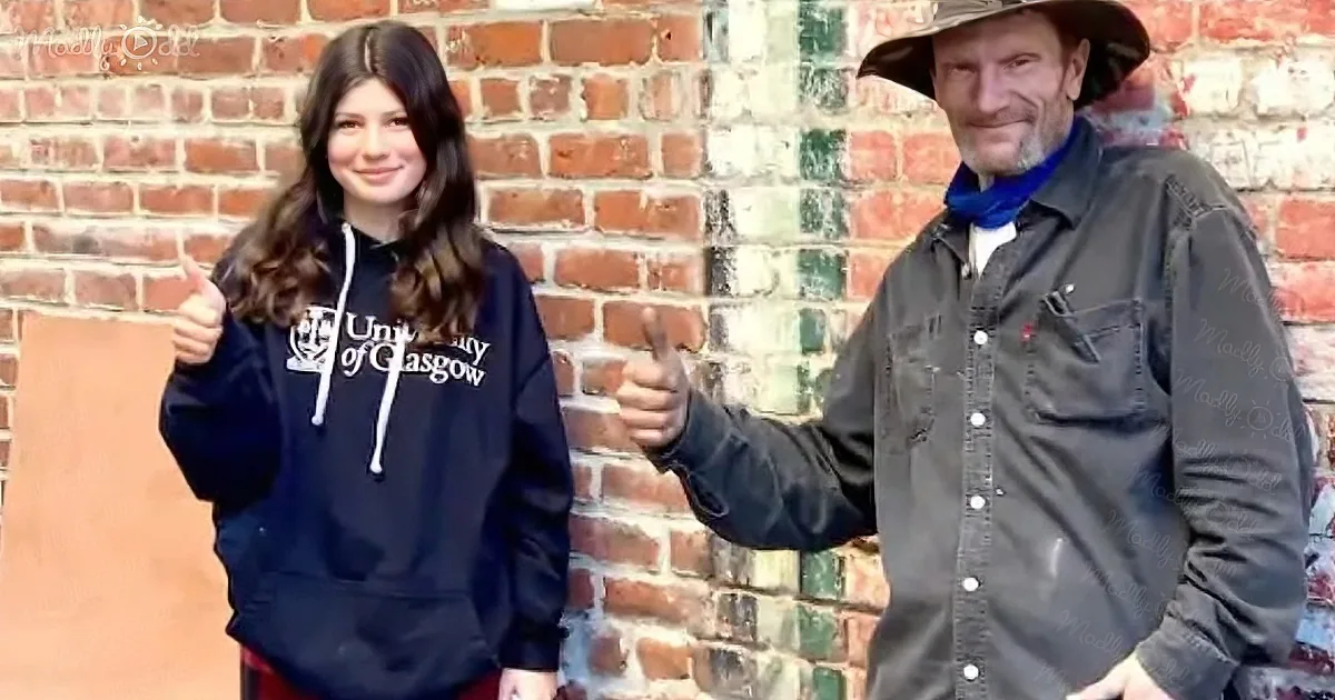 Little Girl Raises $30k for Homeless Man Who Returned Grandma's Wallet