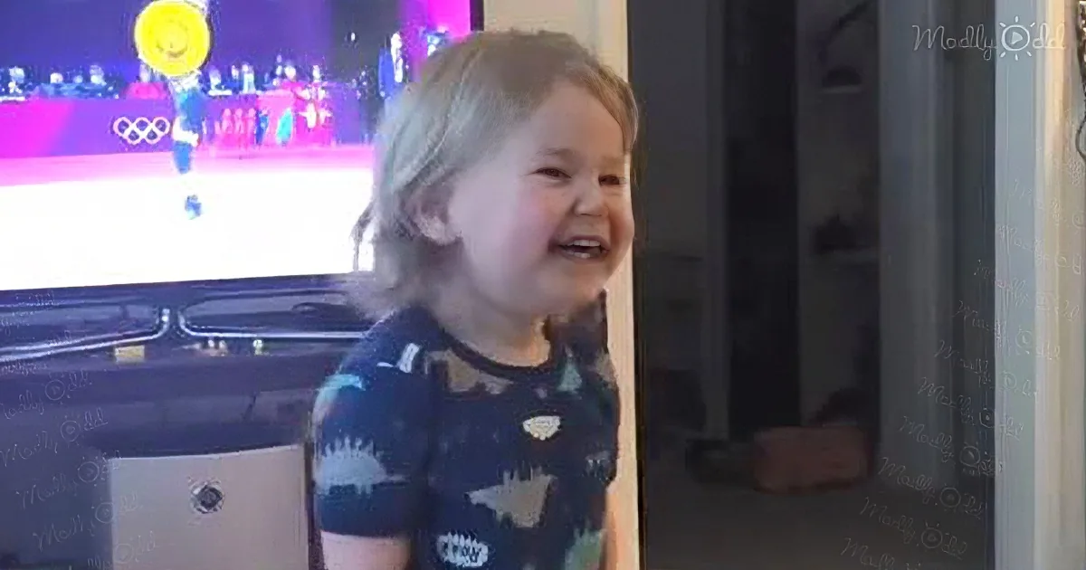 Tiny toddler's reaction to the Olympics