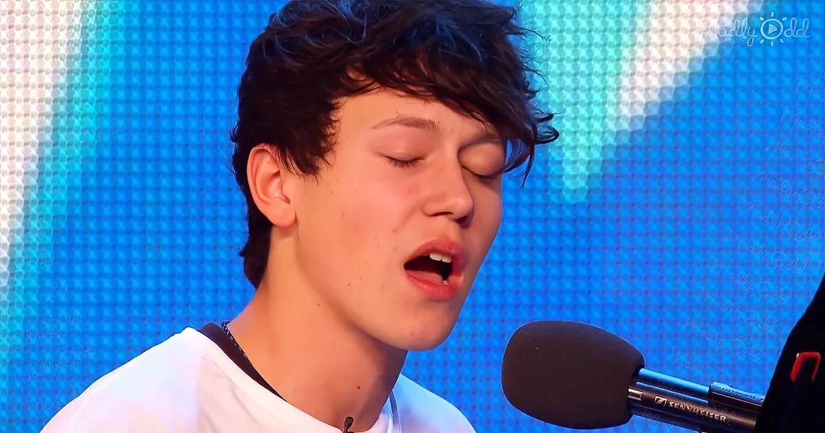 15-Year-Old Plays a Mesmerizing Cover of Billy Joel's 'She's Always a Woman'