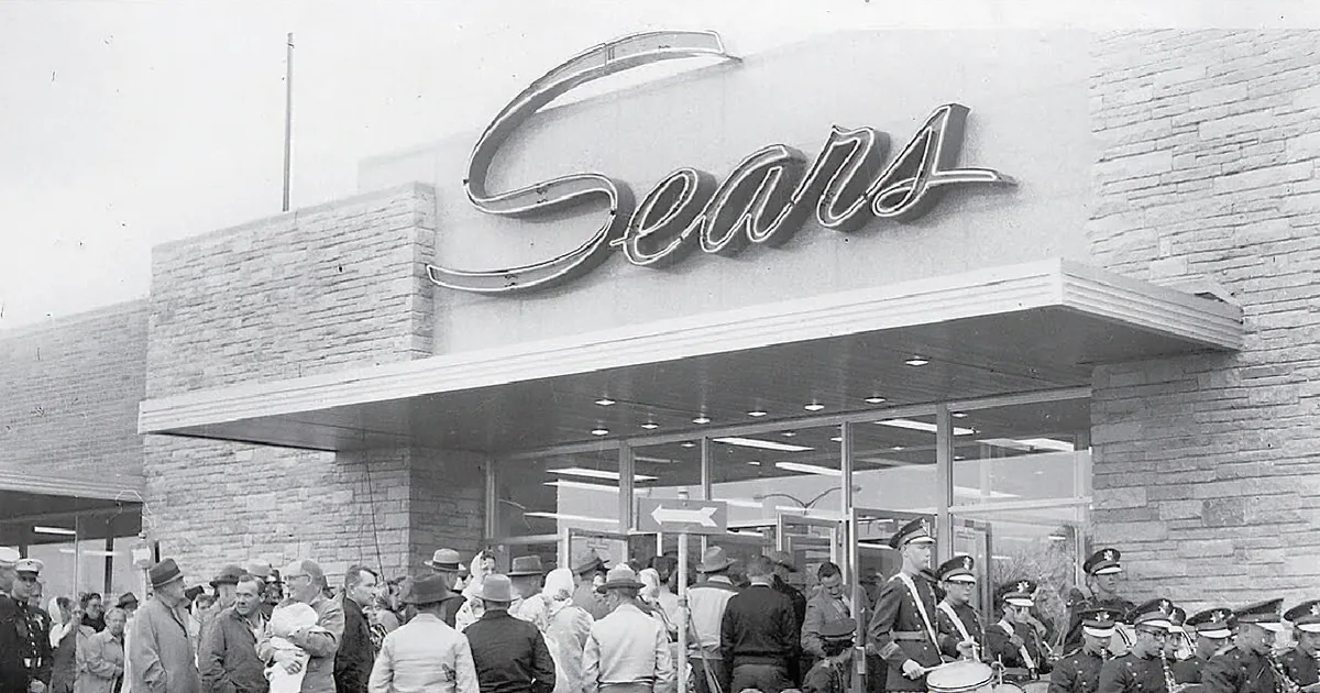 Ah, the Smell of Popcorn and Candy When You Walked Into Sears