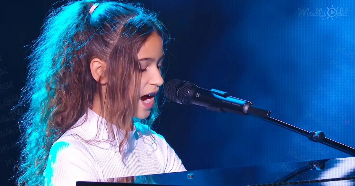Piano Darling Wows ''The Voice Kids France'' With Her Angelic Voice
