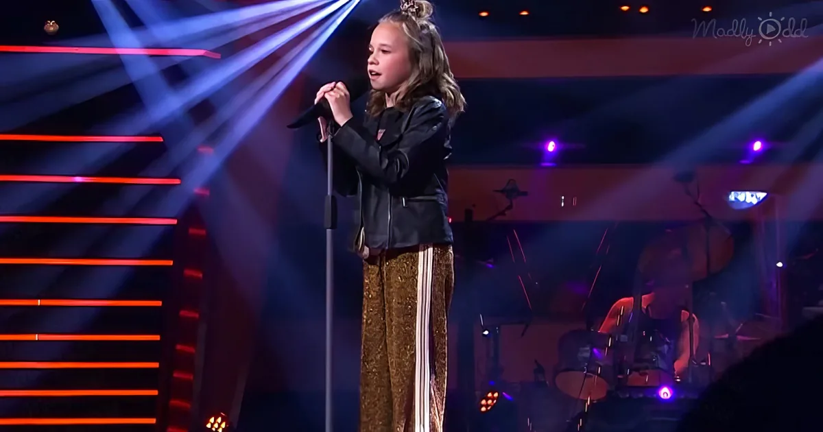 Top 10 BEST girls auditions on 'The Voice Kids'