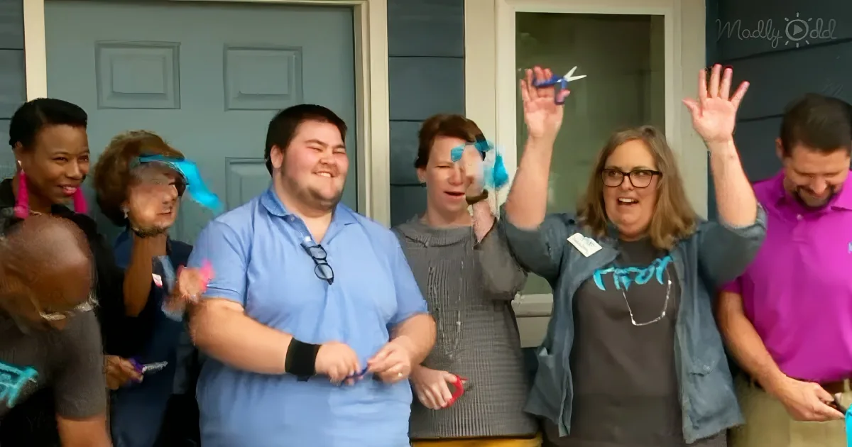 Homeless teens moving into tiny home
