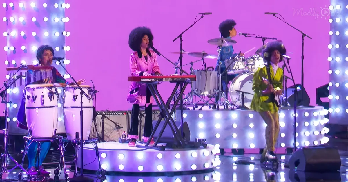 The Curtis Family C-Notes performing on AGT