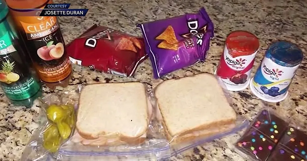 Mom Packs Two Lunches, One for Her Son, Another for His Starving Classmate