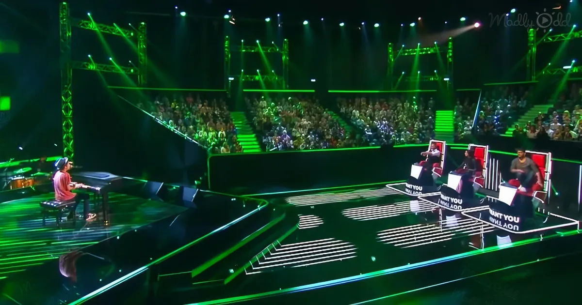 Lukas Oscar Janisch performing on The Voice Kids