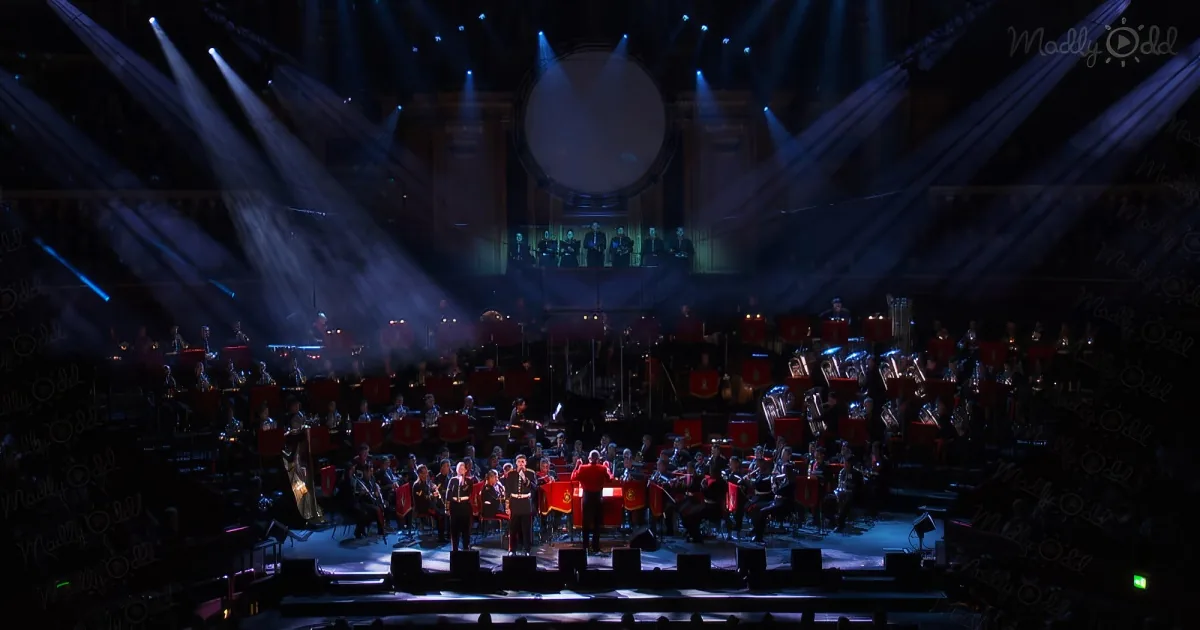 Marines performing 'The Sound of Silence'