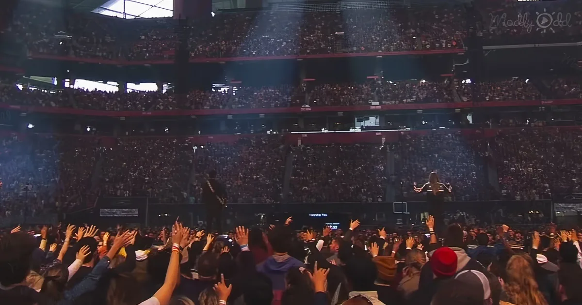 Passion's live performance of ‘Way Maker’