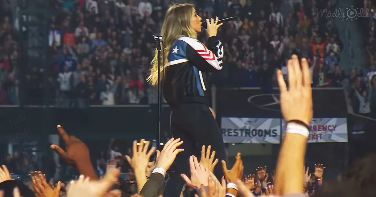 Passion's live performance of ‘Way Maker’